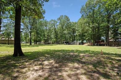 Fantastic opportunity to own 1.08 acres just a golf cart ride to on Patricia Island Golf Club in Oklahoma - for sale on GolfHomes.com, golf home, golf lot