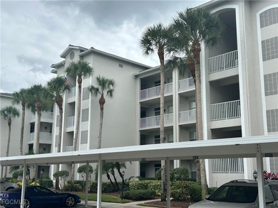 Discover the potential in this spacious, two bedroom/2 bath on  in Florida - for sale on GolfHomes.com, golf home, golf lot