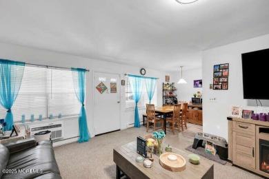 Beautiful 2 bedroom, 1 bathroom home in sought after GATED 55+ on Greenbriar Woodlands in New Jersey - for sale on GolfHomes.com, golf home, golf lot