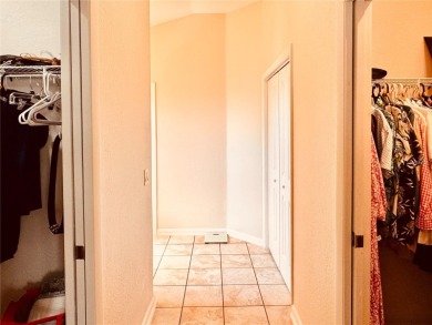 Welcome to this beautifully maintained 3-bedroom, 2-bath on The Links of Spruce Creek in Florida - for sale on GolfHomes.com, golf home, golf lot