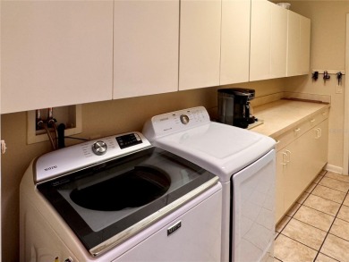 Welcome to this beautifully maintained 3-bedroom, 2-bath on The Links of Spruce Creek in Florida - for sale on GolfHomes.com, golf home, golf lot