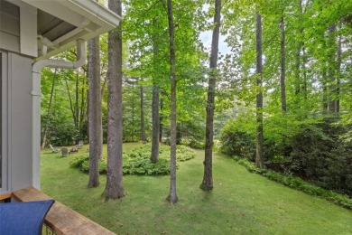 The perfect 3 bed, 3 and 1/2 bath Cottage with ample sized rooms on Burlingame Country Club in North Carolina - for sale on GolfHomes.com, golf home, golf lot