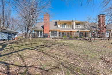 Overlooking Paradise Valley Golf Course, this 4 bed, 2.5 bath on Paradise Valley Athletic Club in Arkansas - for sale on GolfHomes.com, golf home, golf lot