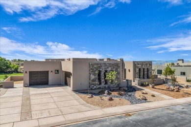 Newly built luxury home in The Ledges of St. George! This 6,074 on The Ledges Golf Club in Utah - for sale on GolfHomes.com, golf home, golf lot