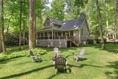 The perfect 3 bed, 3 and 1/2 bath Cottage with ample sized rooms on Burlingame Country Club in North Carolina - for sale on GolfHomes.com, golf home, golf lot