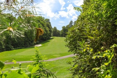The perfect 3 bed, 3 and 1/2 bath Cottage with ample sized rooms on Burlingame Country Club in North Carolina - for sale on GolfHomes.com, golf home, golf lot