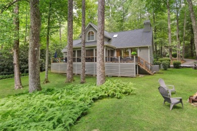 The perfect 3 bed, 3 and 1/2 bath Cottage with ample sized rooms on Burlingame Country Club in North Carolina - for sale on GolfHomes.com, golf home, golf lot