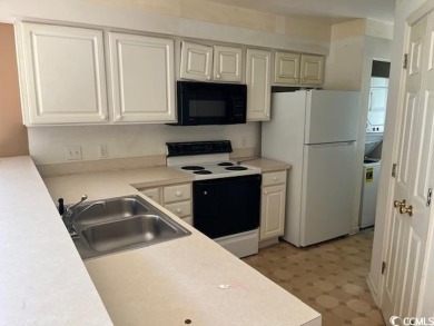 Opportunity Knocks Near the Coast! This 2-bedroom, 2-bath on  in South Carolina - for sale on GolfHomes.com, golf home, golf lot