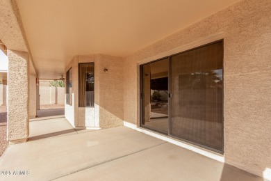 Welcome to this charming single-family residence in the on Oakwood Golf Club  in Arizona - for sale on GolfHomes.com, golf home, golf lot