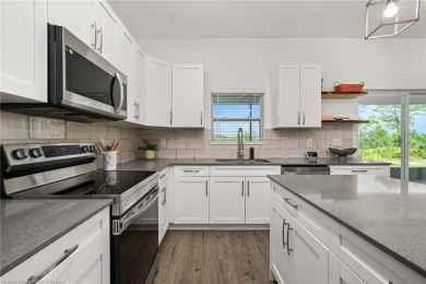 DEAL!!!! FURNISHED! This move-in ready, 2023 built home is on Sun n Lake Golf and Country Club in Florida - for sale on GolfHomes.com, golf home, golf lot