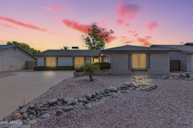 Spacious, upgraded 3 Bedroom Home with attached 2 car garage on Ahwatukee Country Club in Arizona - for sale on GolfHomes.com, golf home, golf lot