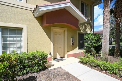 Charming 3 bedroom townhome in the Villages of Stoneybrook on Gateway Golf and Country Club in Florida - for sale on GolfHomes.com, golf home, golf lot