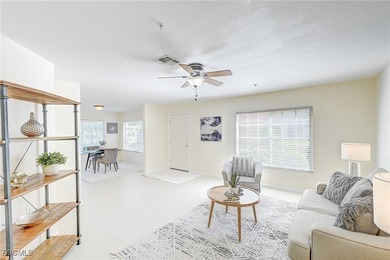 Charming 3 bedroom townhome in the Villages of Stoneybrook on Gateway Golf and Country Club in Florida - for sale on GolfHomes.com, golf home, golf lot