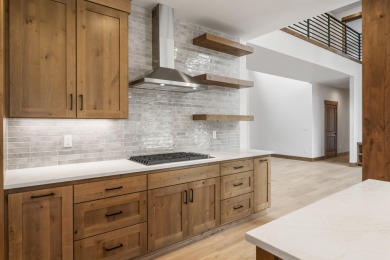Open House 5/24 11-3. Embrace the perfect blend of style on Sunriver Caldera Springs Golf Course in Oregon - for sale on GolfHomes.com, golf home, golf lot