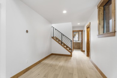 Open House 5/24 11-3. Embrace the perfect blend of style on Sunriver Caldera Springs Golf Course in Oregon - for sale on GolfHomes.com, golf home, golf lot