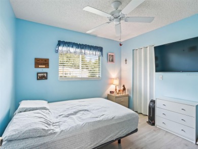 Welcome to this charming 2 bedroom, 2 bath ranch home located in on The Links of Spruce Creek in Florida - for sale on GolfHomes.com, golf home, golf lot