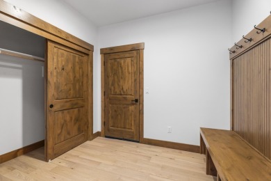 Open House 5/24 11-3. Embrace the perfect blend of style on Sunriver Caldera Springs Golf Course in Oregon - for sale on GolfHomes.com, golf home, golf lot