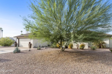 Expanded, custom 3BR, 2BA Macayo model on an enormous cul-de-sac on Sun Lakes Country Club in Arizona - for sale on GolfHomes.com, golf home, golf lot