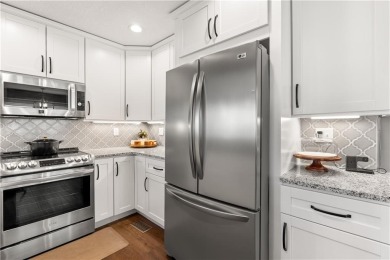 Looking for the perfect home in a golf community? This beautiful on Teetering Rocks Links in Missouri - for sale on GolfHomes.com, golf home, golf lot