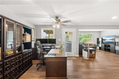 Looking for the perfect home in a golf community? This beautiful on Teetering Rocks Links in Missouri - for sale on GolfHomes.com, golf home, golf lot