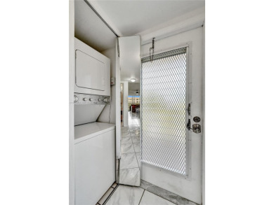 Washer/dryer in unit.Spacious/furnished 2 bed/2 bath condo on Sunrise Lakes Phase IV Golf Course in Florida - for sale on GolfHomes.com, golf home, golf lot