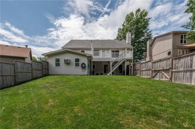 Welcome to this beautifully maintained 4-bedroom, 2.5-bath home on Paradise Pointe Golf Complex in Missouri - for sale on GolfHomes.com, golf home, golf lot