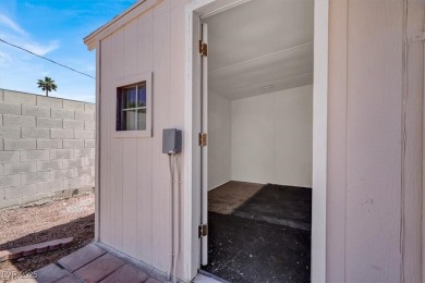 Beautiful single-story home on an extra large lot located right on Desert Rose Golf Course in Nevada - for sale on GolfHomes.com, golf home, golf lot