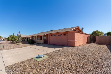 Your new home awaits in the 55+community of Sun City! This 2-bed on Sun City Lakes West and East in Arizona - for sale on GolfHomes.com, golf home, golf lot