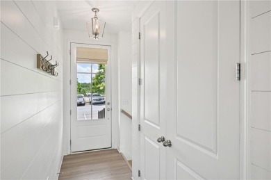 COME GET THIS AMAZING GOLF COURSE COTTAGE WITH SPECTACULAR VIEWS on The Highlands Course at Lake Arrowhead in Georgia - for sale on GolfHomes.com, golf home, golf lot