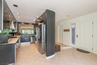 1ST FLOOR BEDROOM! 14 miles west of NYC boasting 3 spacious on Rock Spring Club in New Jersey - for sale on GolfHomes.com, golf home, golf lot