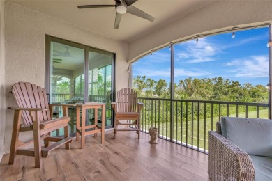 Welcome to Paradise! With 3 bedrooms, 2 baths, and a 2.5 car on Lakewood National Golf Club in Florida - for sale on GolfHomes.com, golf home, golf lot