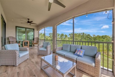 Welcome to Paradise! With 3 bedrooms, 2 baths, and a 2.5 car on Lakewood National Golf Club in Florida - for sale on GolfHomes.com, golf home, golf lot
