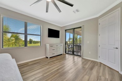 Welcome to Paradise! With 3 bedrooms, 2 baths, and a 2.5 car on Lakewood National Golf Club in Florida - for sale on GolfHomes.com, golf home, golf lot