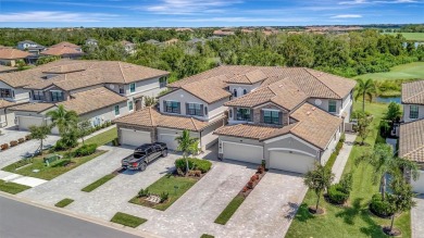 Welcome to Paradise! With 3 bedrooms, 2 baths, and a 2.5 car on Lakewood National Golf Club in Florida - for sale on GolfHomes.com, golf home, golf lot