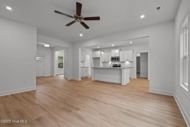 The seller is offering $20,000 to use as you choose. The on Woodlake Country Club in North Carolina - for sale on GolfHomes.com, golf home, golf lot