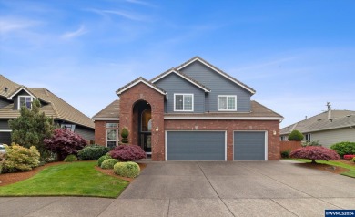 Gorgeous, recently renovated, and well-kept custom built home on McNary Golf Club in Oregon - for sale on GolfHomes.com, golf home, golf lot