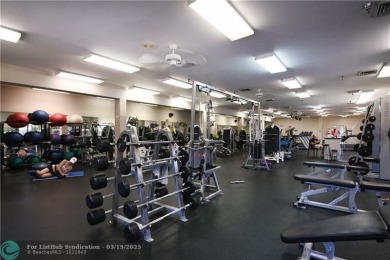 SALE OF THE CENTURY IN VIBRANT & HIGHLY SOUGHT AFTER WYNMOOR! on Wynmoor Golf Course in Florida - for sale on GolfHomes.com, golf home, golf lot