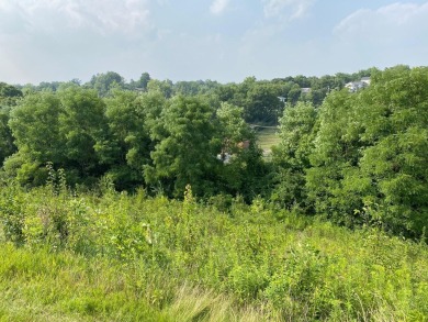 New reduced lot prices!! Close to downtown, the airport and on Highland Country Club in Kentucky - for sale on GolfHomes.com, golf home, golf lot