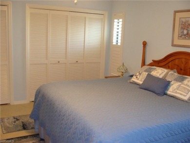 Gorgeous full 3 bedroom/ 2 bath villa in Lakewood on golf course on The Glades Golf and Country Club in Florida - for sale on GolfHomes.com, golf home, golf lot