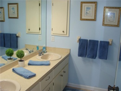 Gorgeous full 3 bedroom/ 2 bath villa in Lakewood on golf course on The Glades Golf and Country Club in Florida - for sale on GolfHomes.com, golf home, golf lot