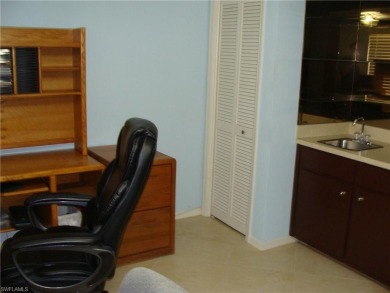 Gorgeous full 3 bedroom/ 2 bath villa in Lakewood on golf course on The Glades Golf and Country Club in Florida - for sale on GolfHomes.com, golf home, golf lot