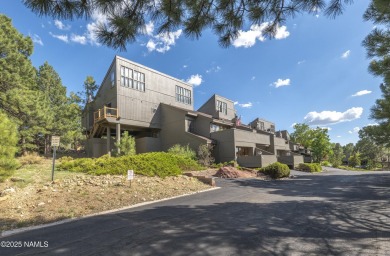 Welcome to your mountain hideaway, a low-maint, high-vibe 1BR on Continental Country Club in Arizona - for sale on GolfHomes.com, golf home, golf lot
