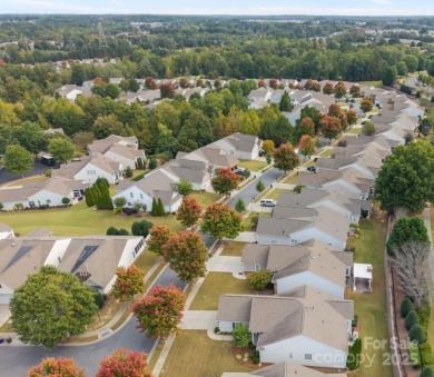 Come see this highly sought after Surrey Crest Model with on Carolina Lakes Golf Club, LLC in South Carolina - for sale on GolfHomes.com, golf home, golf lot