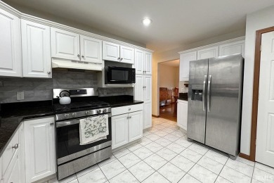 Well-maintained 3-bedroom, 3-bathroom home in Shore Manor on Raber Golf Course in Indiana - for sale on GolfHomes.com, golf home, golf lot