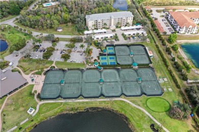 Stunningly updated 3 bedroom, 2.5 bathroom spacious townhome on Breckenridge Golf and Country Club in Florida - for sale on GolfHomes.com, golf home, golf lot
