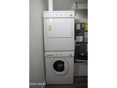 COMPLETELY RENOVATED Gated Golf Cmty - 3BR/2BA END UNIT | 128-B on The Club At Pelican Bay - North Course in Florida - for sale on GolfHomes.com, golf home, golf lot