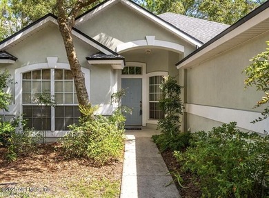 Welcome to one of Eagle Harbor's most conveniently located on Eagle Harbor Golf Club in Florida - for sale on GolfHomes.com, golf home, golf lot