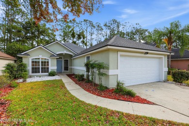 Welcome to one of Eagle Harbor's most conveniently located on Eagle Harbor Golf Club in Florida - for sale on GolfHomes.com, golf home, golf lot