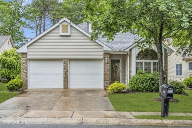 Welcome to this beautifully maintained and freshly painted on Greenbriar Woodlands in New Jersey - for sale on GolfHomes.com, golf home, golf lot