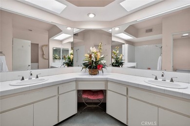 Desirable 2 bedroom, 2 bathroom ground-floor end-unit condo on Desert Falls Country Club in California - for sale on GolfHomes.com, golf home, golf lot